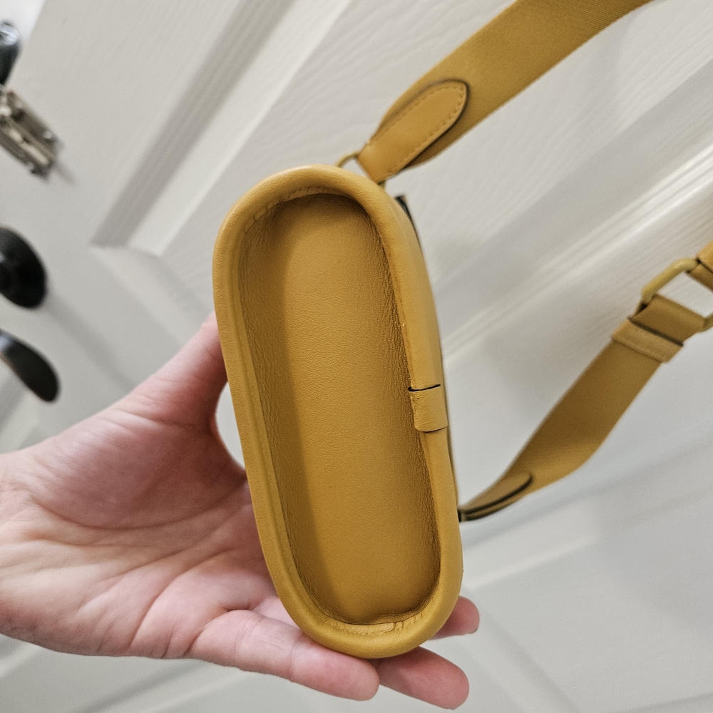 Coach Mustard Yellow Leather Crossbody Bag - Picture 5 of 6